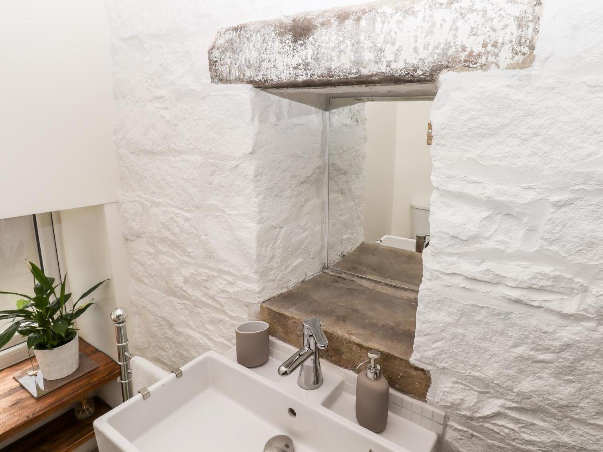 Walnut Barn Villa Белпър Екстериор снимка
