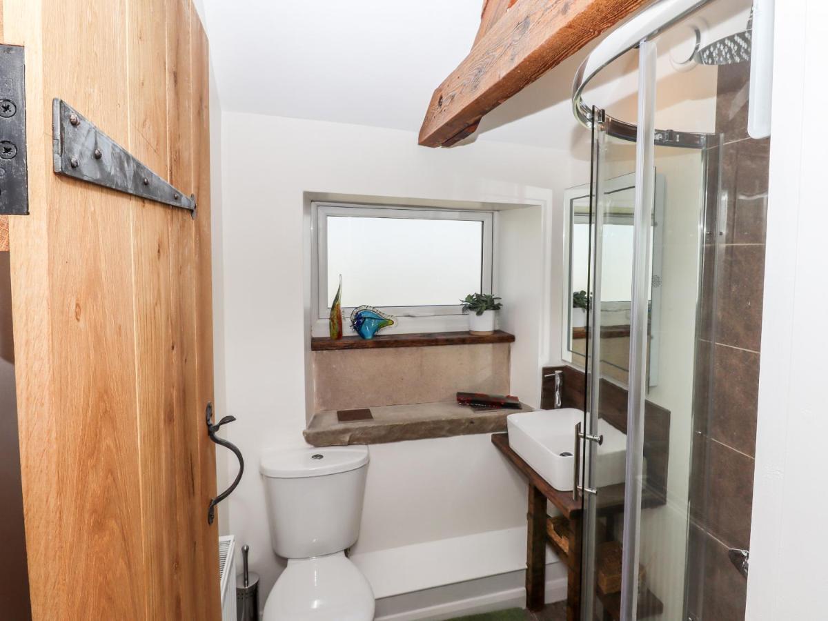 Walnut Barn Villa Белпър Екстериор снимка